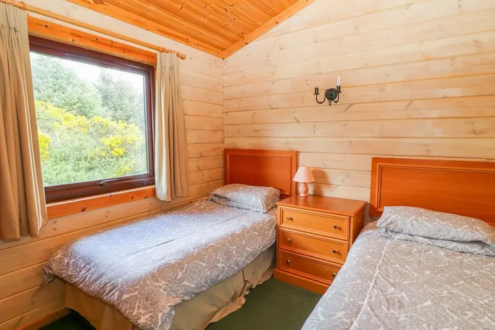 Room 3 of 14