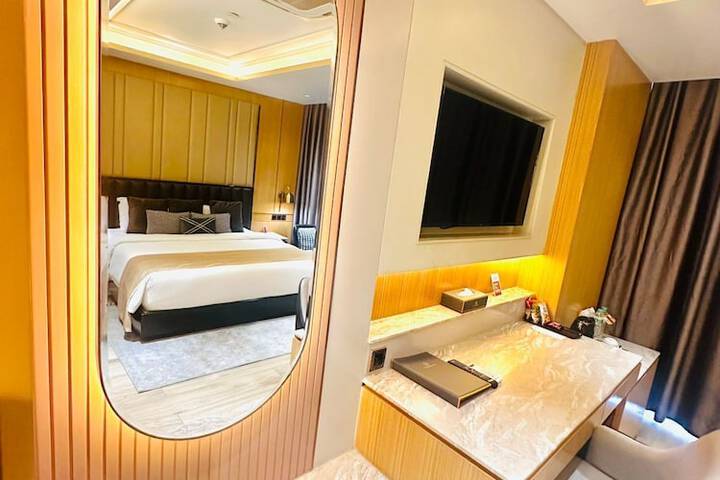 Room 39 of 62
