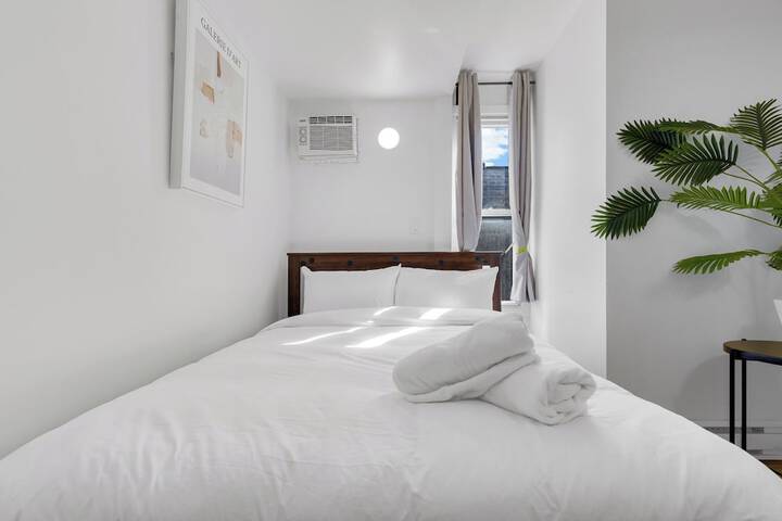 Room 73 of 174