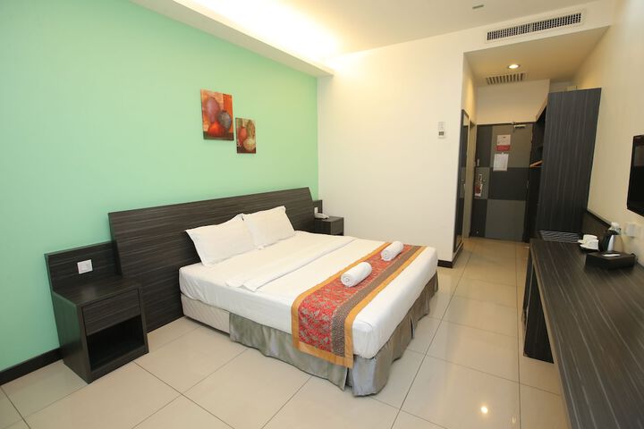 Room 4 of 29