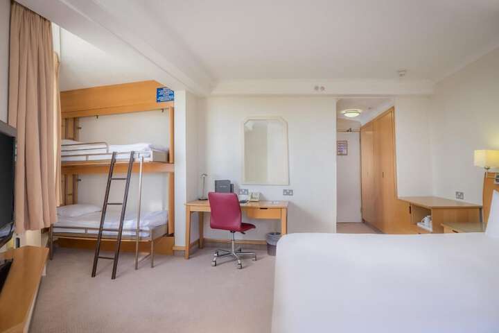 Room 17 of 55