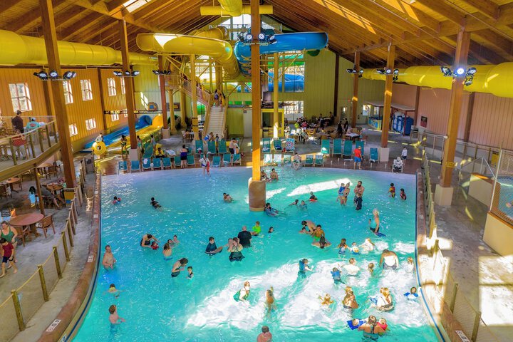 Pool Hotel