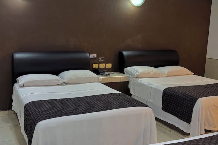 Room 17 of 87