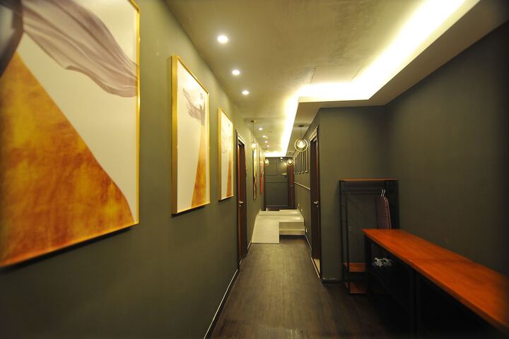 Ballroom/Hall 54 of 58