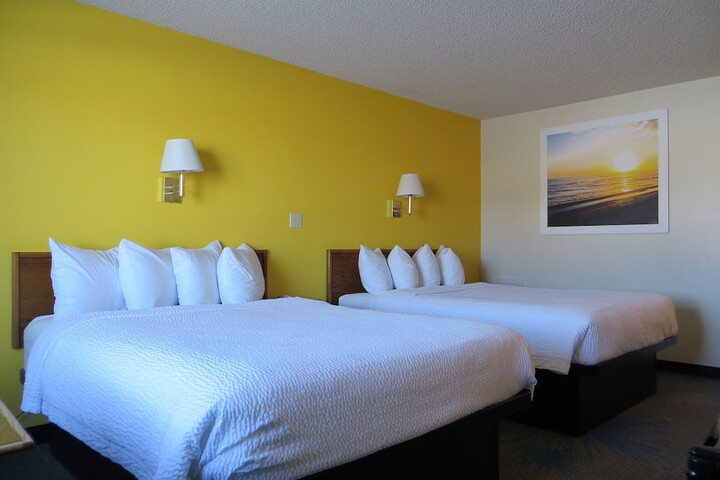 Room 4 of 60