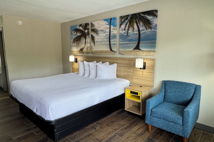 Room 15 of 20
