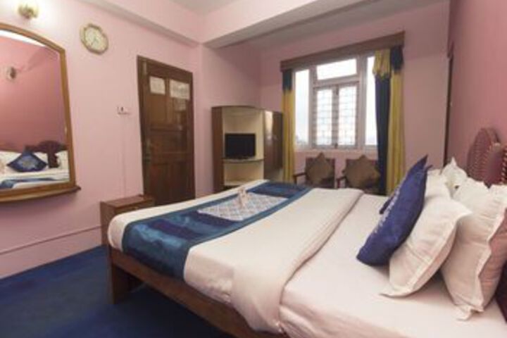Room 5 of 24