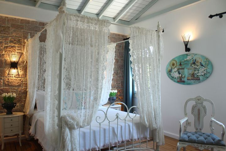 Room 22 of 25