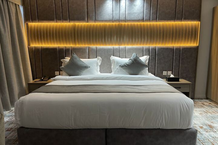 Room 19 of 68