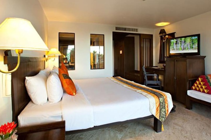 Room 8 of 44