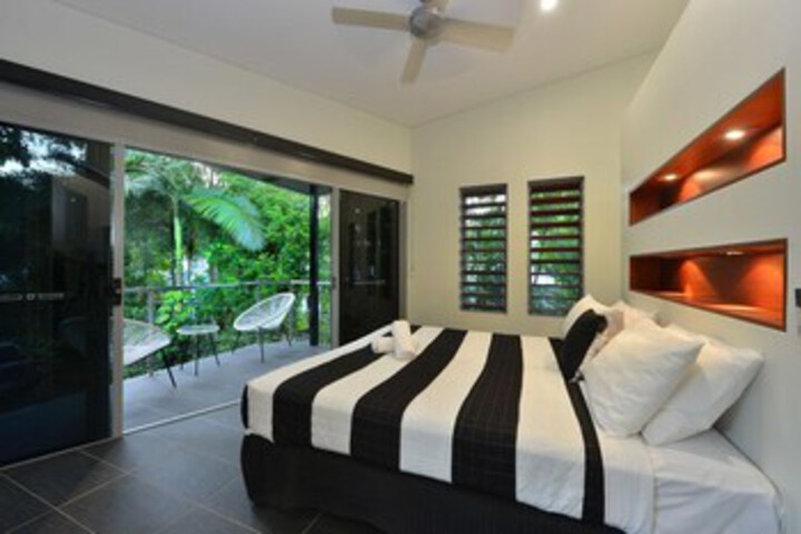 Room 16 of 43