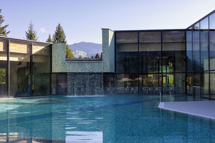 Pool 14 of 34