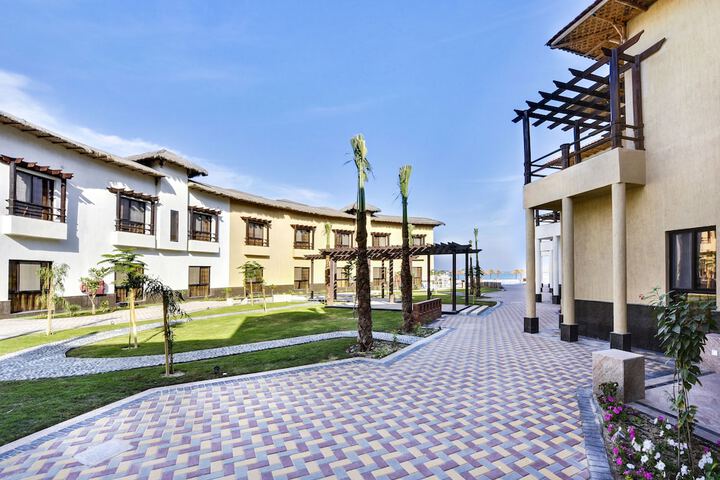 Hotel Exterior 148 of 171