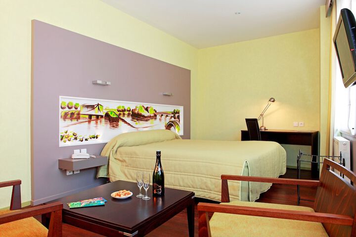 Room 20 of 87