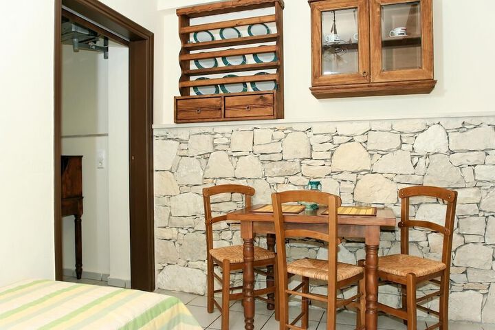 Room 7 of 23