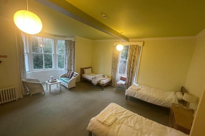 Room 15 of 32