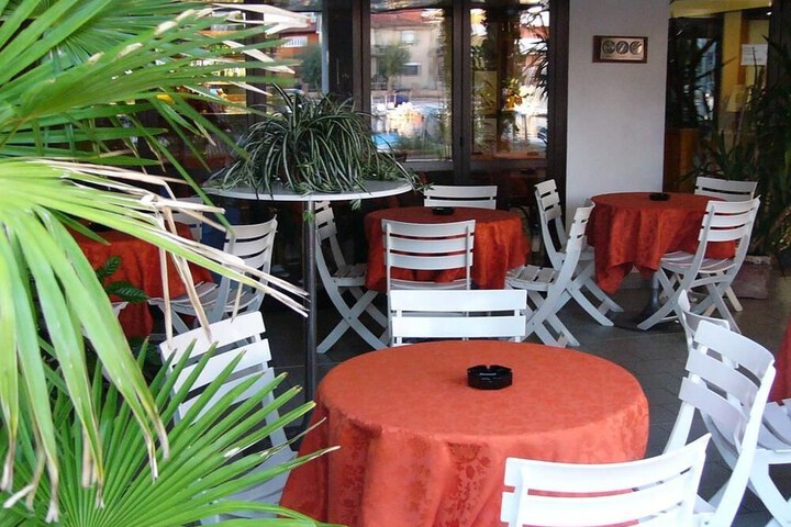 Terrace/Patio 8 of 11