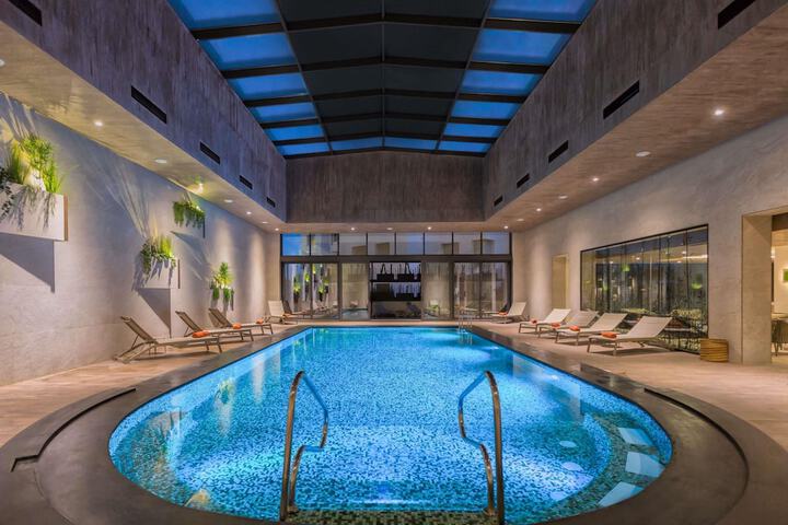 Pool 53 of 126
