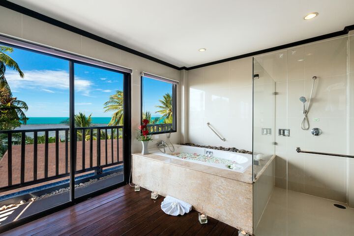Bathroom Interior Photo