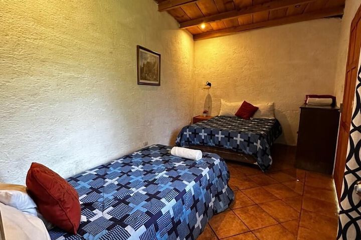 Room 6 of 30