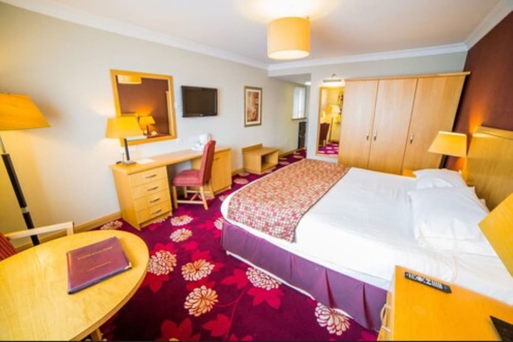 Room 3 of 50