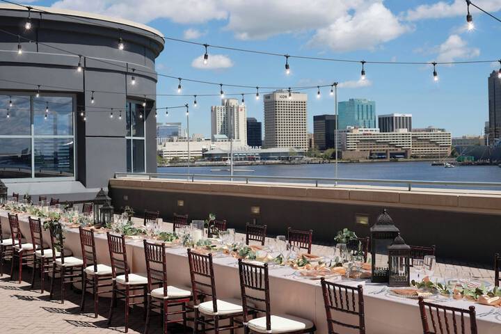 Banquet hall
