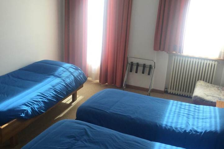 Room 7 of 49
