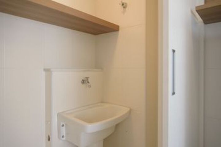 Room 8 of 8