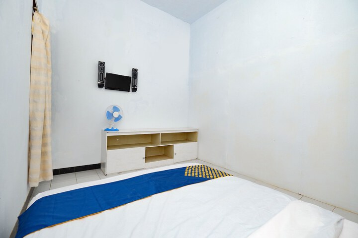Room 4 of 44