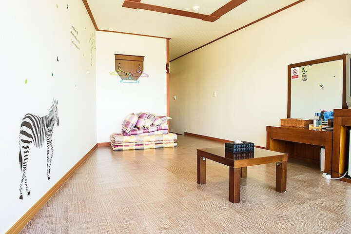 Room 2 of 15