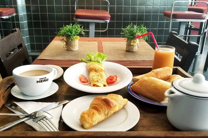 Breakfast/Coffee Service 65 of 85