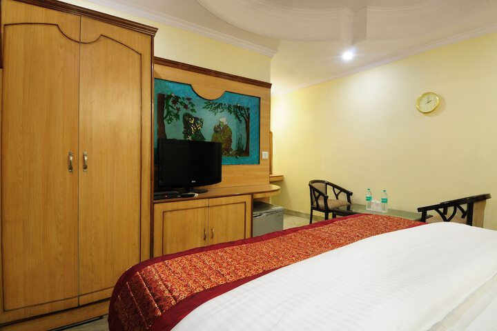 Room 8 of 29