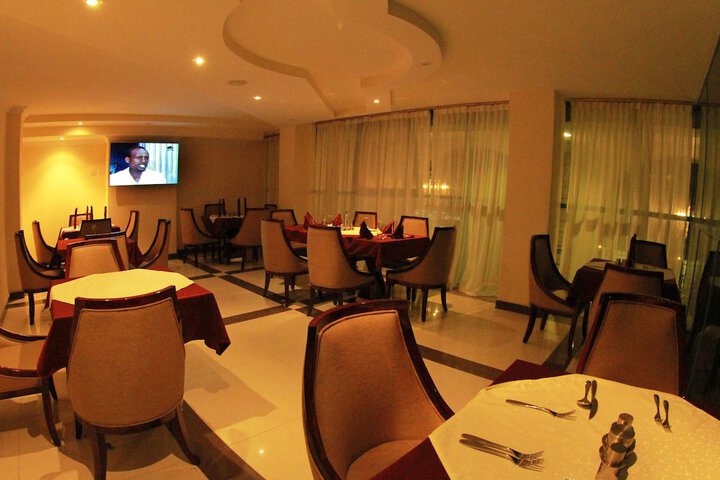 Dining 89 of 103