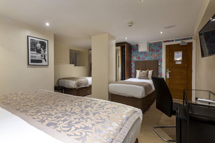 Room 34 of 101