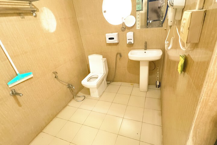 Room 37 of 54