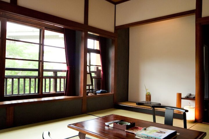 Room 8 of 59