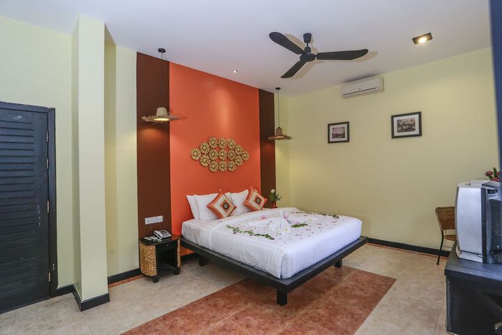 Room 27 of 131