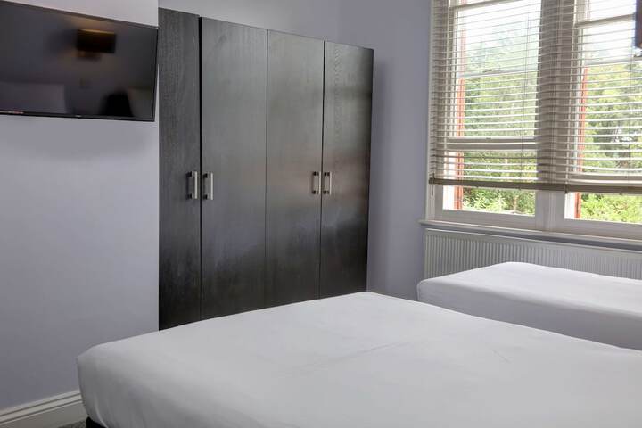 Room 16 of 91