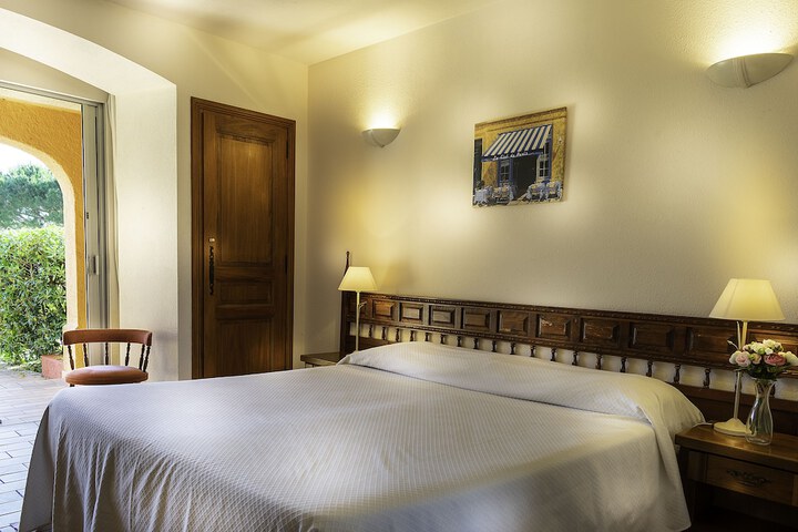 Room 4 of 31