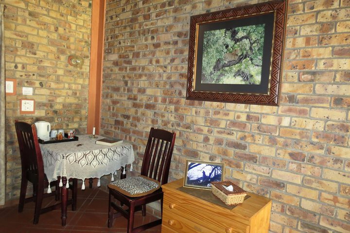 Room 9 of 34