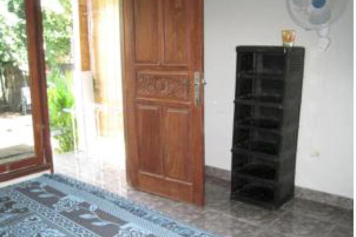 Room 5 of 5
