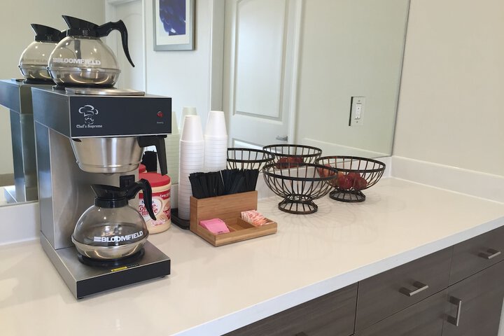 Breakfast/Coffee Service 26 of 36