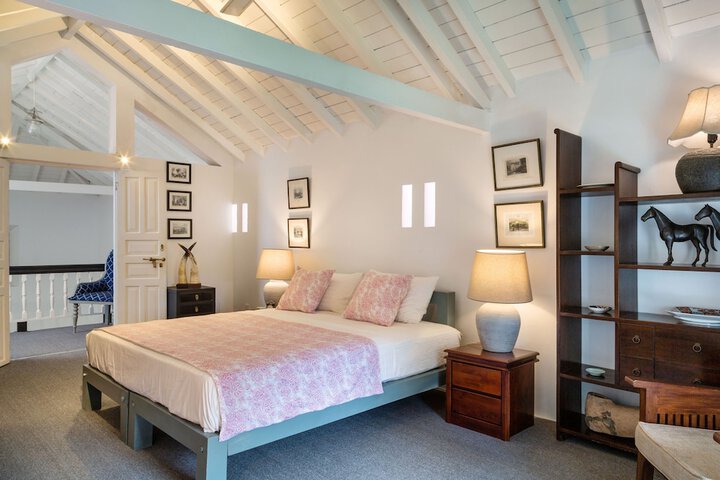 Room 8 of 42