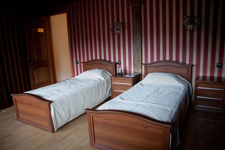 Room 16 of 23