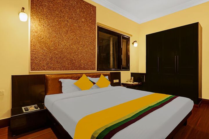 Room 23 of 27