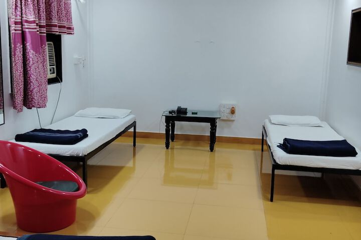 Room 15 of 23