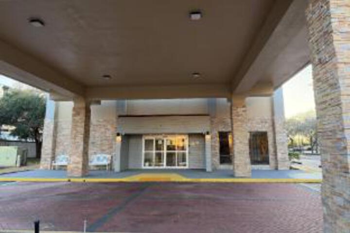 Hotel 7 of 23