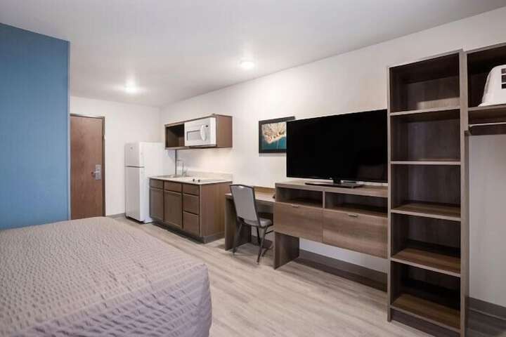 Room 21 of 61