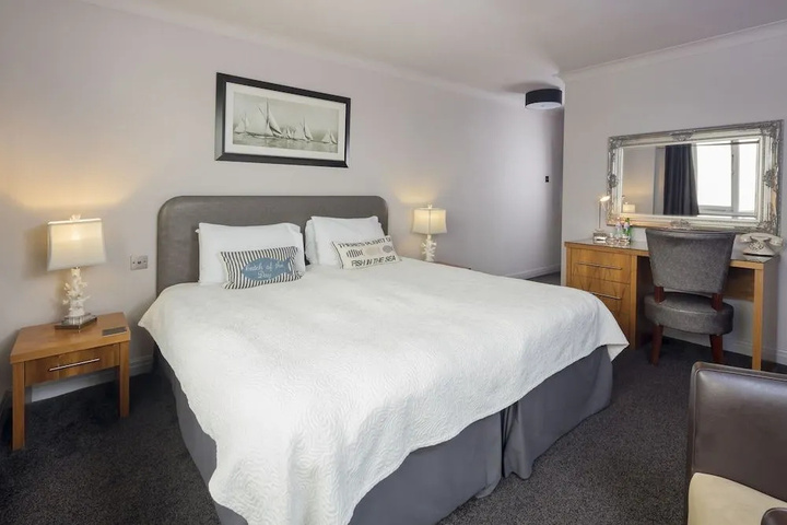 guest_rooms