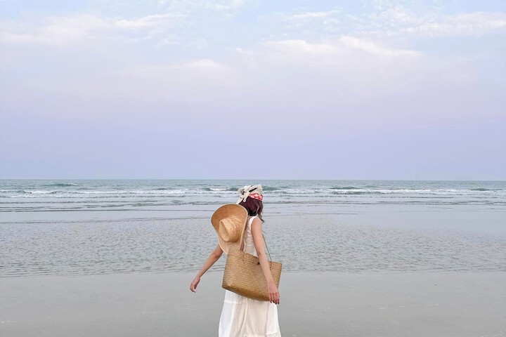 Beach 191 of 254